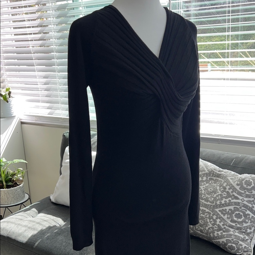 WOW Couture Elegant Black V-Neck Dress - Picture 3 of 13